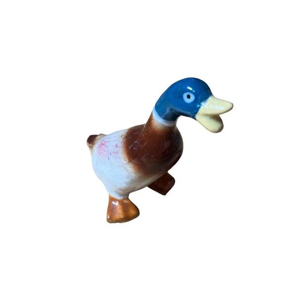Vintage small Ceramic Mallard Duck Figurine/shelf sitter.Ducks.Waterfowl.3" tall - Picture 4 of 4